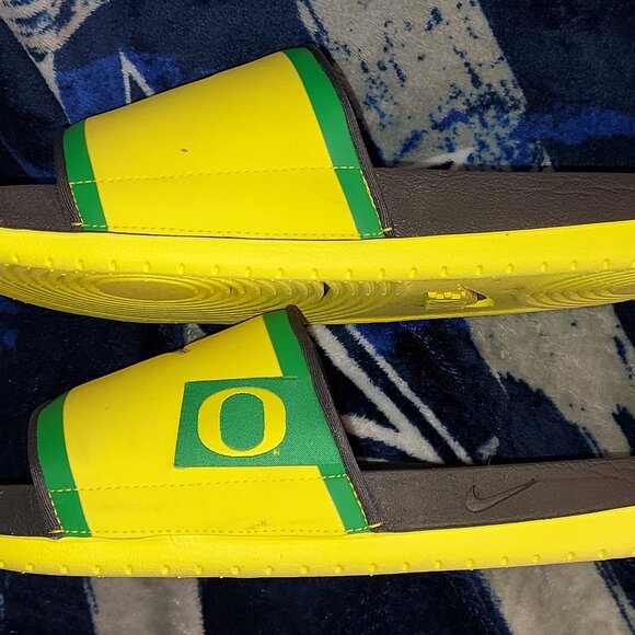 Oregon Ducks Nike Slide Sandals Size 11 - Picture 2 of 3